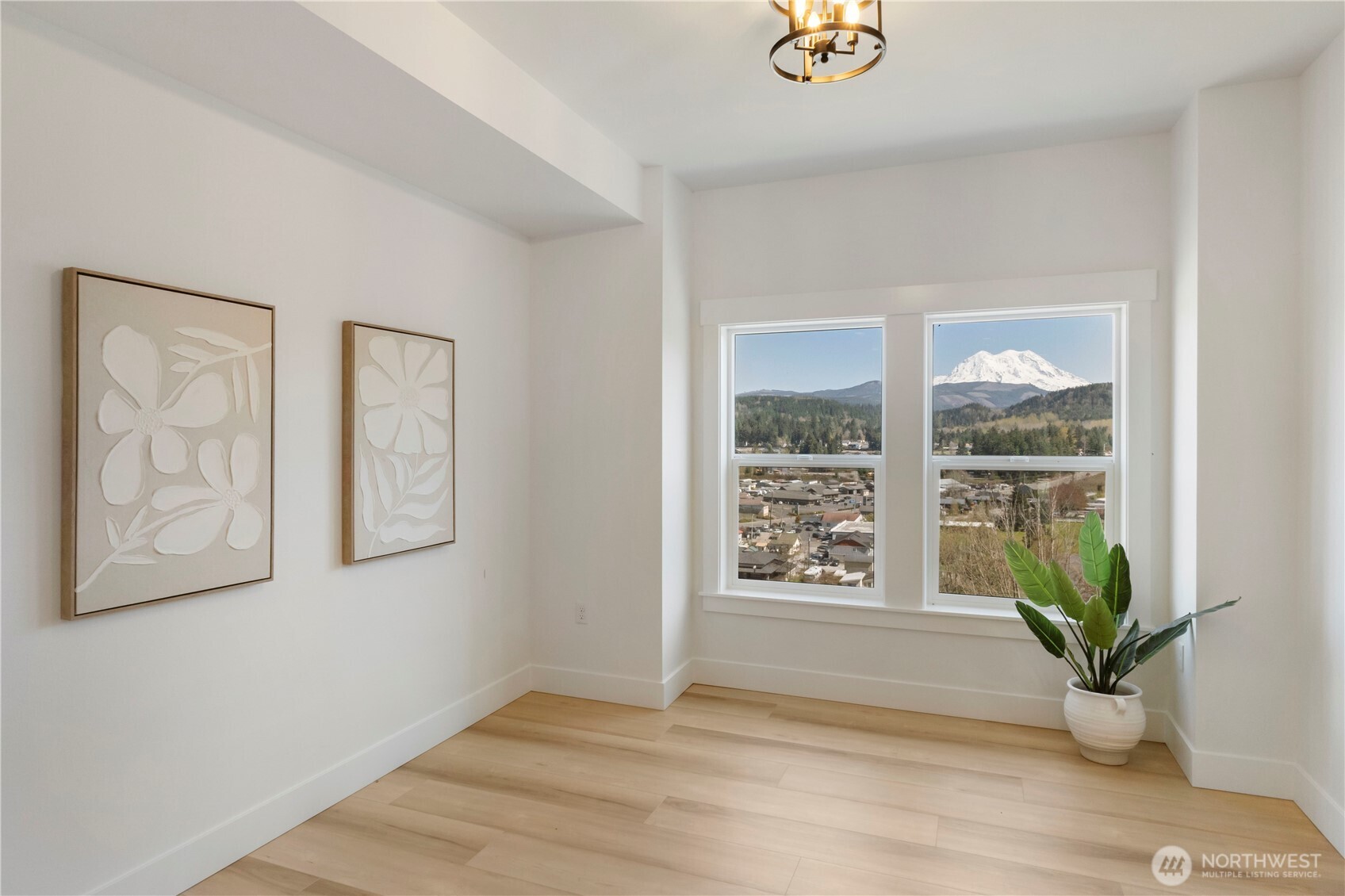 117 Orchard Avenue S #C, Eatonville, WA 98328