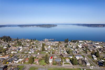 1411 Nisqually Street , Steilacoom, WA 98388