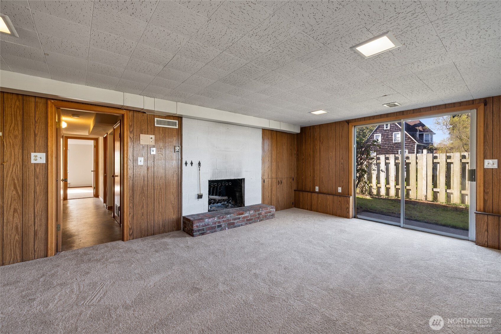 1411 Nisqually Street , Steilacoom, WA 98388