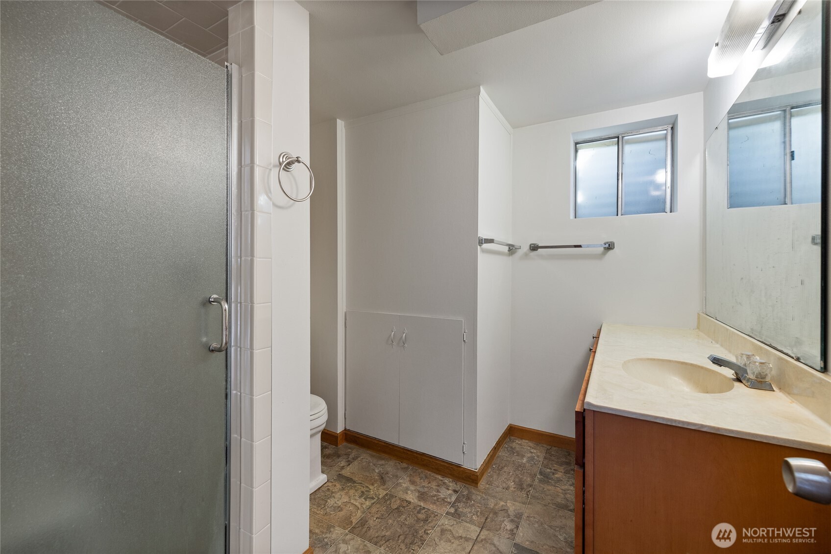 1411 Nisqually Street , Steilacoom, WA 98388
