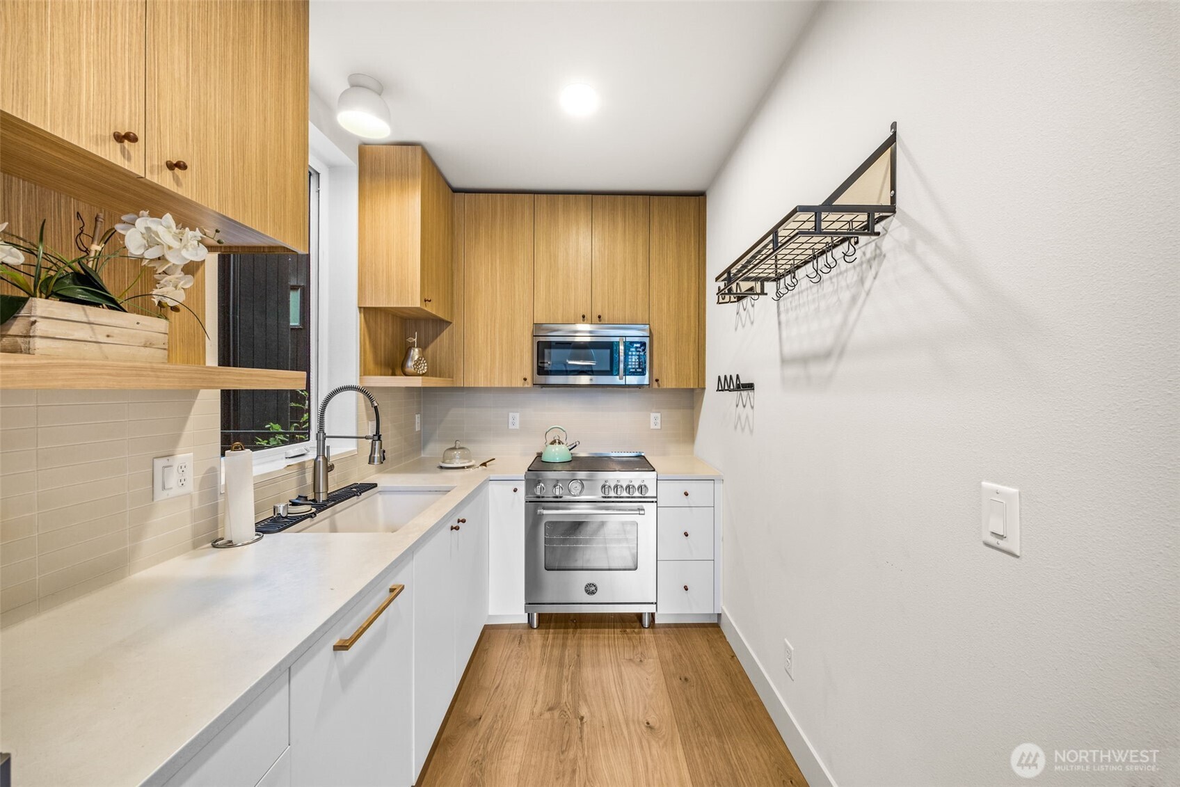 8547 Evanston Avenue N, Seattle, WA 98103