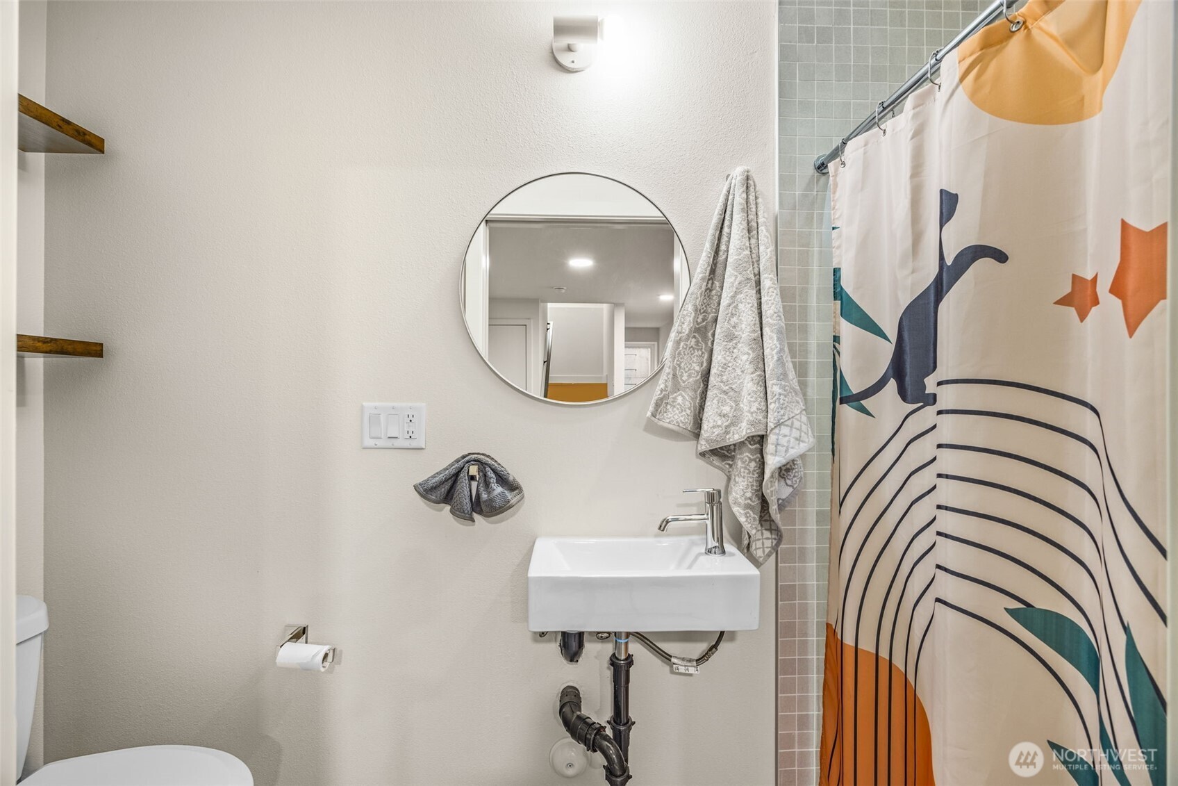 8547 Evanston Avenue N, Seattle, WA 98103