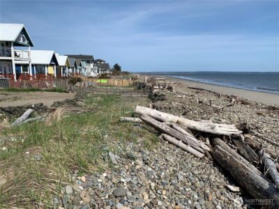 265 Marine View Drive SE, Ocean Shores, WA 98569 - Photo 2