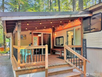 203 1 Fireside Lodge , Deming, WA 98266 - Photo 2