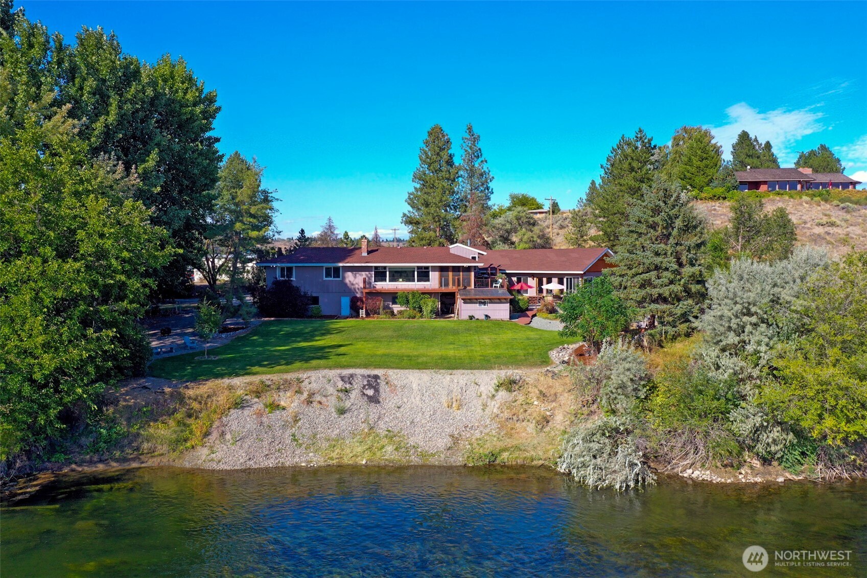 725 Okoma Drive , Omak, WA 98841