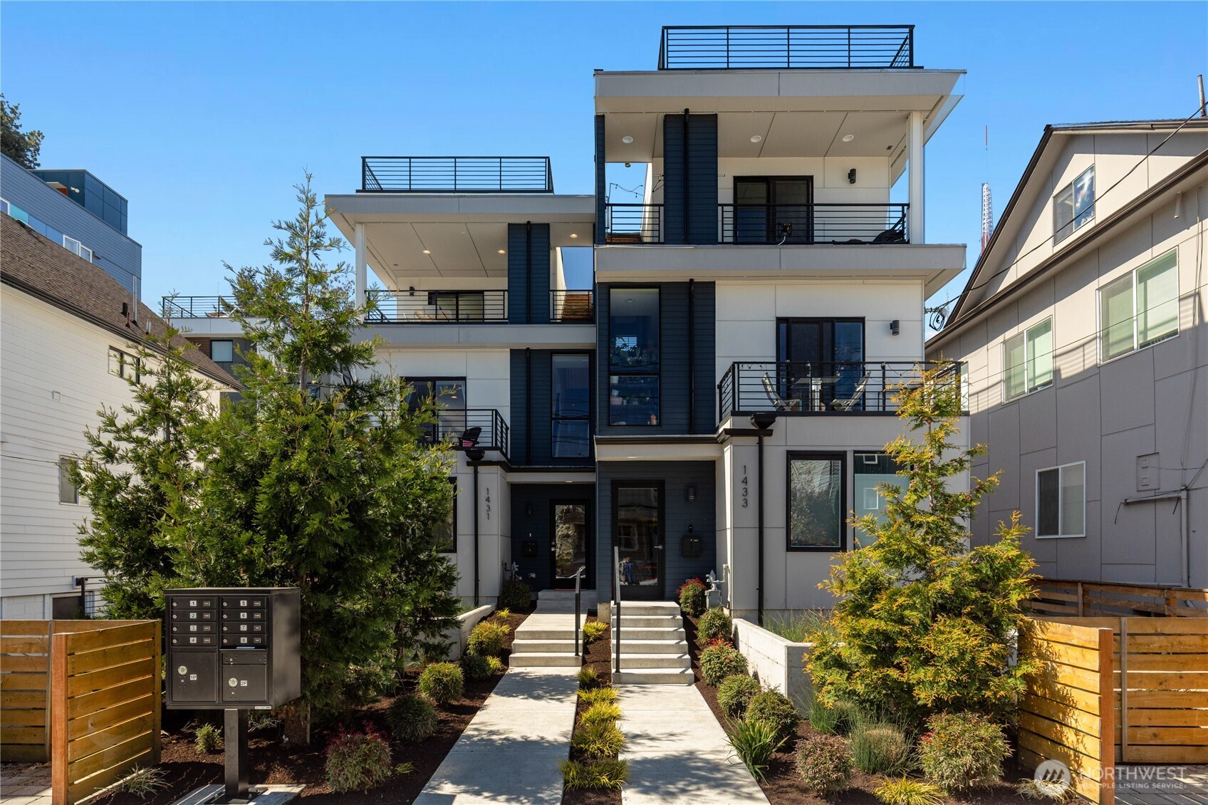 1431 22nd Avenue , Seattle, WA 98122