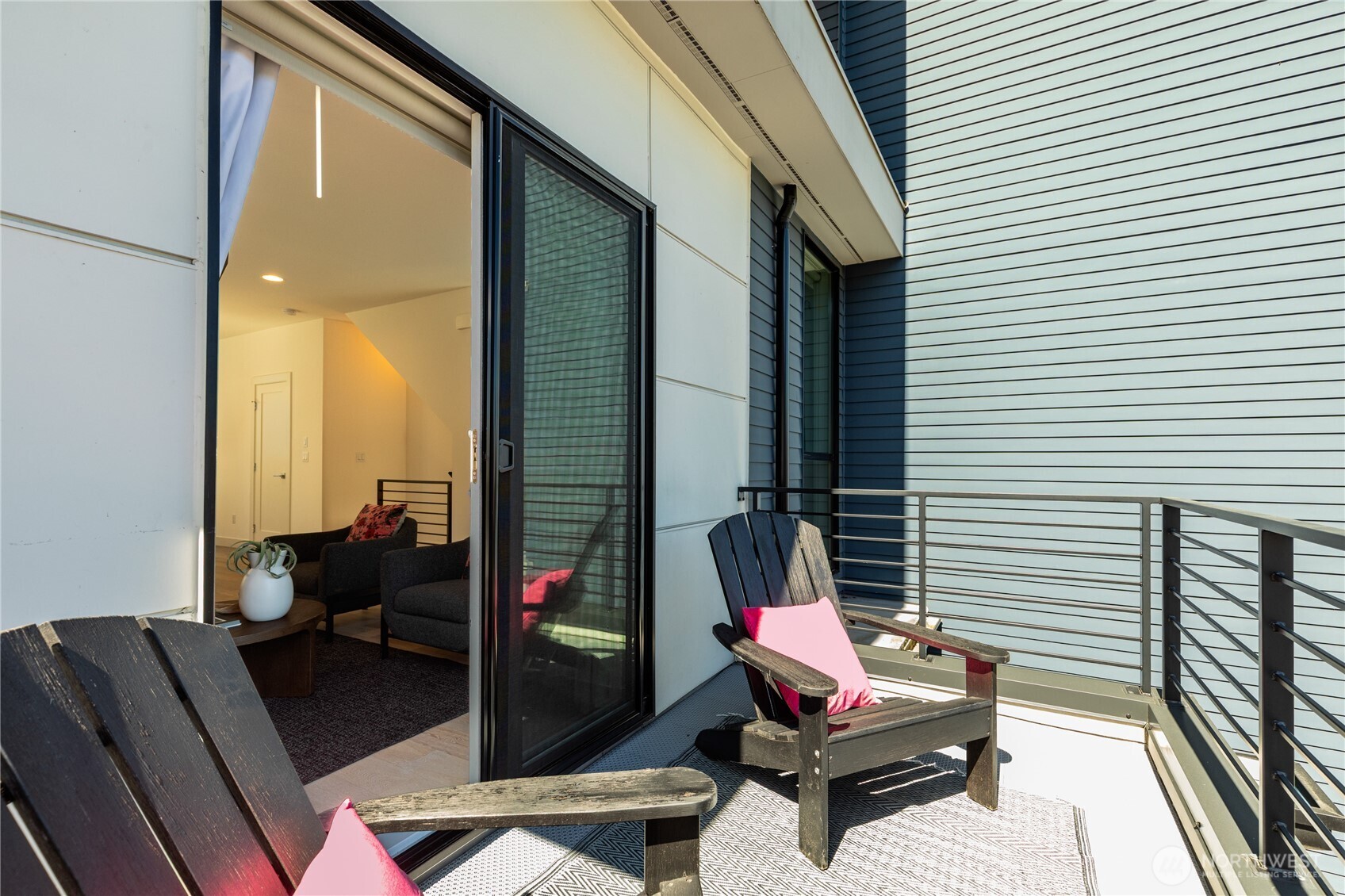 1431 22nd Avenue , Seattle, WA 98122