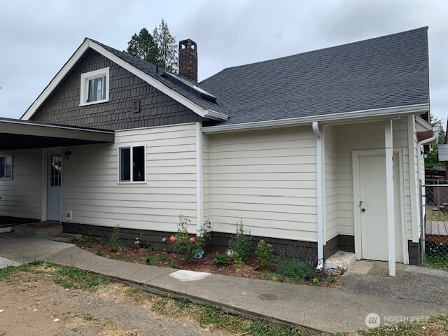 934 Cascade Avenue , Shelton, WA 98584