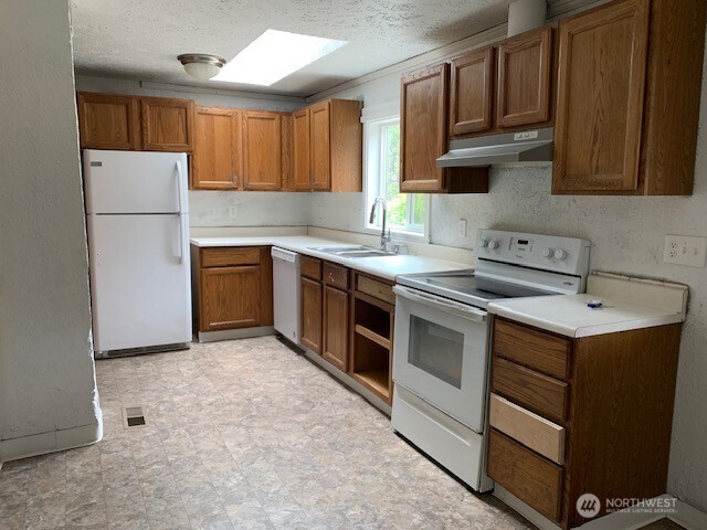934 Cascade Avenue , Shelton, WA 98584