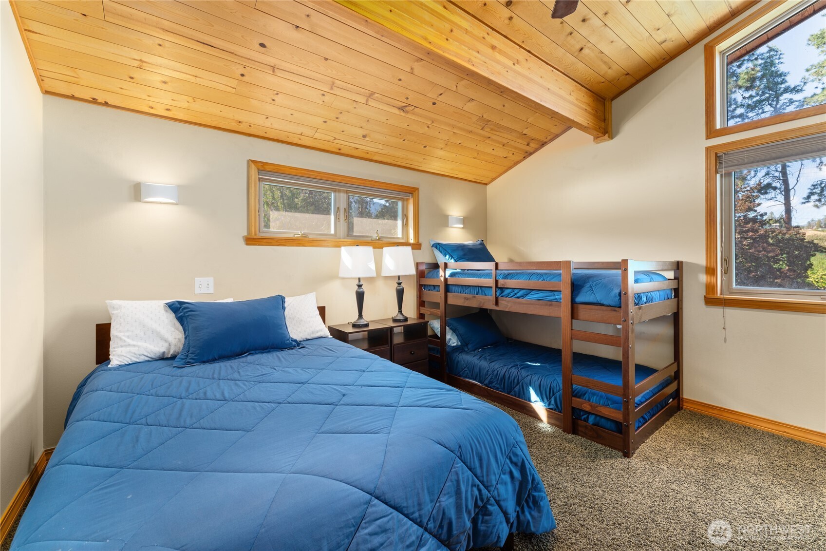 1995 Lakeshore Drive , Manson, WA 98831