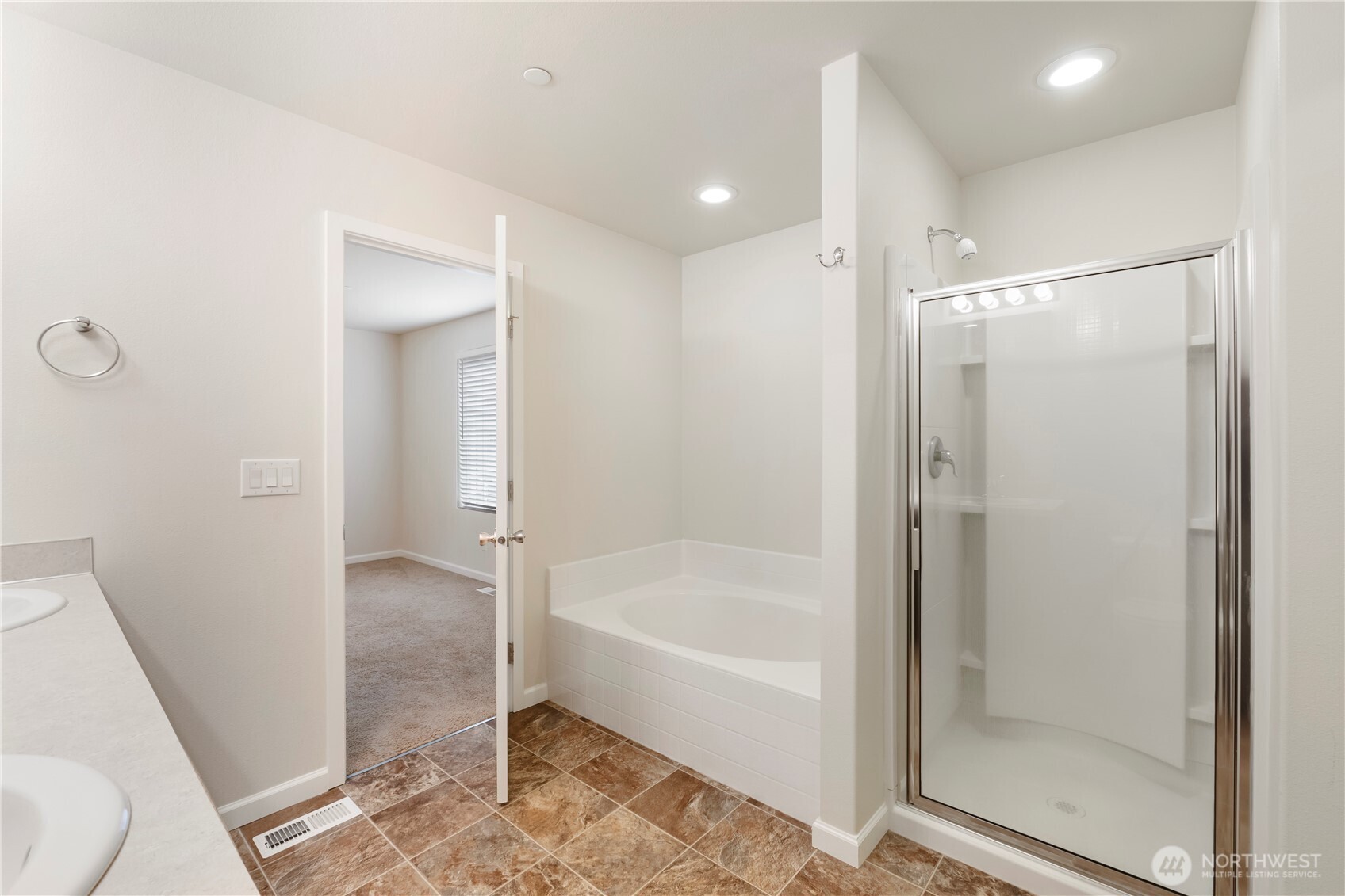 4414 Goldcrest Drive NW, Olympia, WA 98502-9018