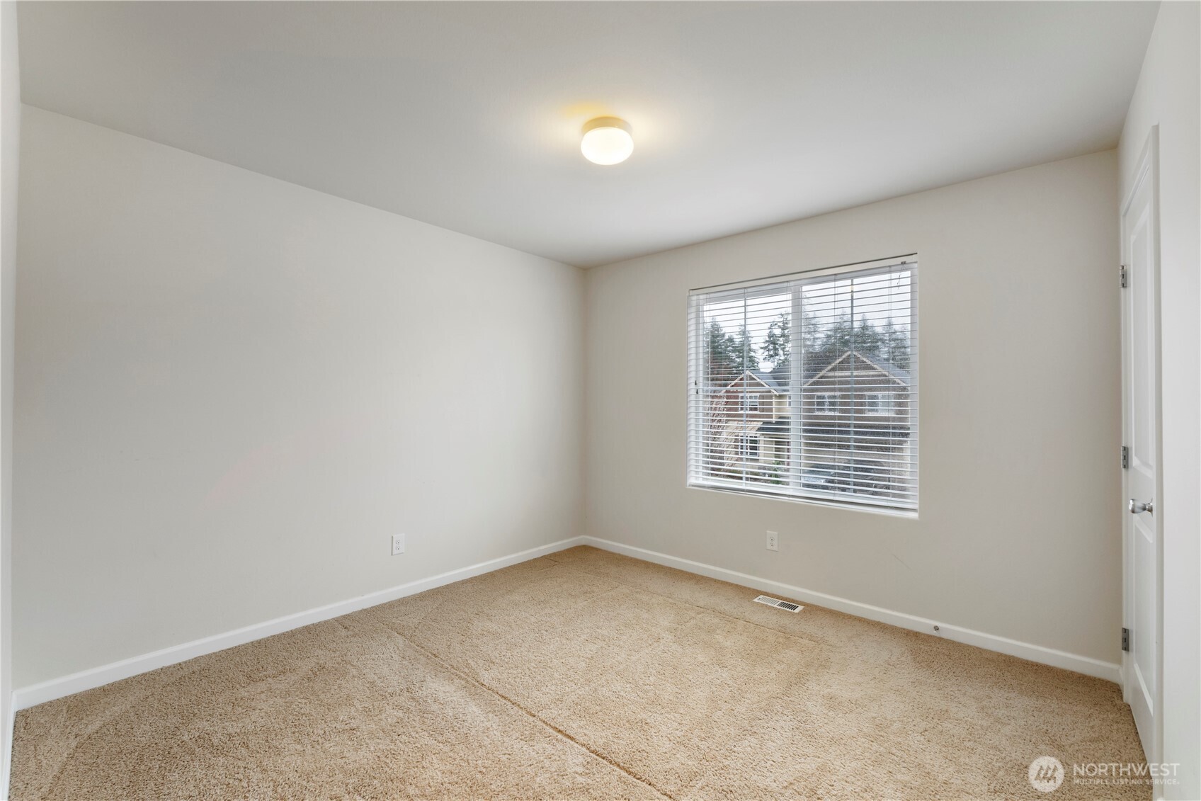 4414 Goldcrest Drive NW, Olympia, WA 98502-9018