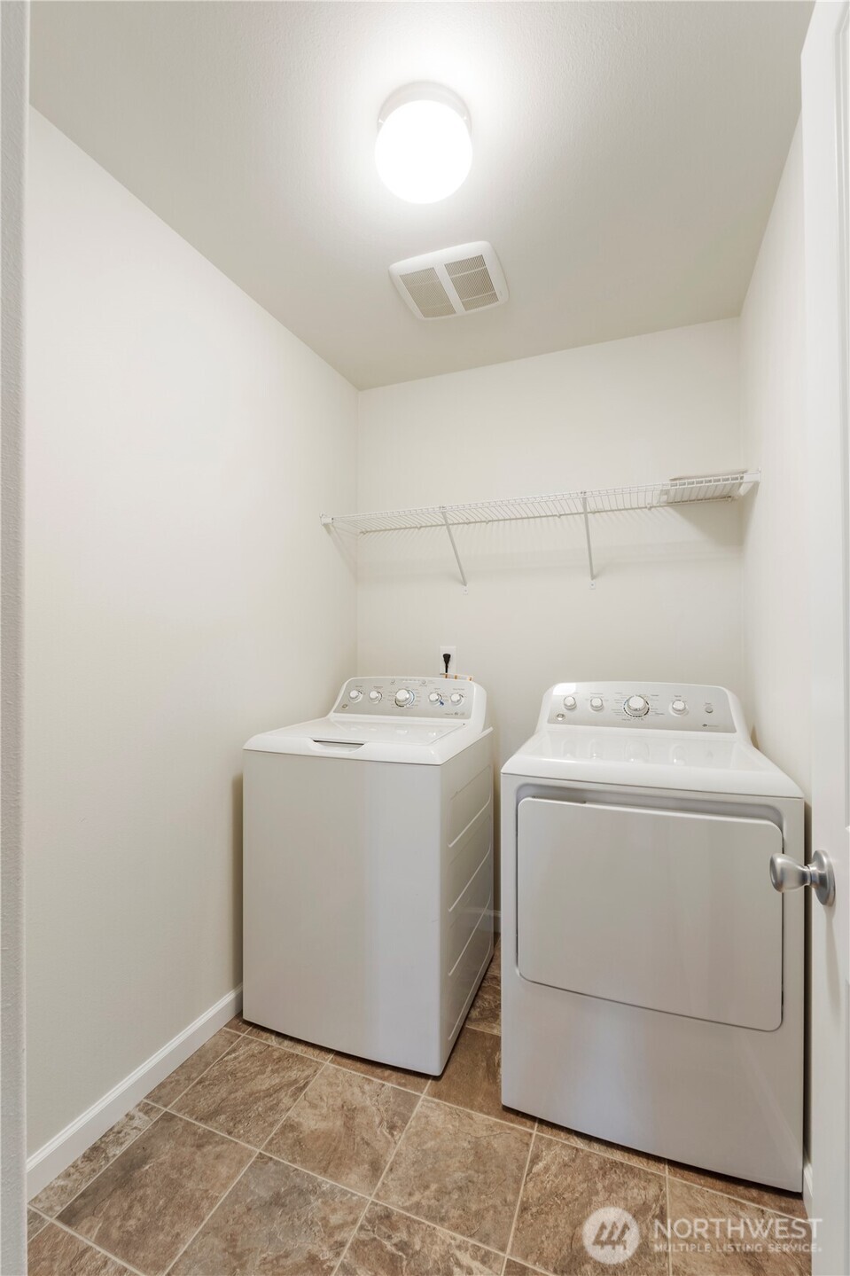 4414 Goldcrest Drive NW, Olympia, WA 98502-9018