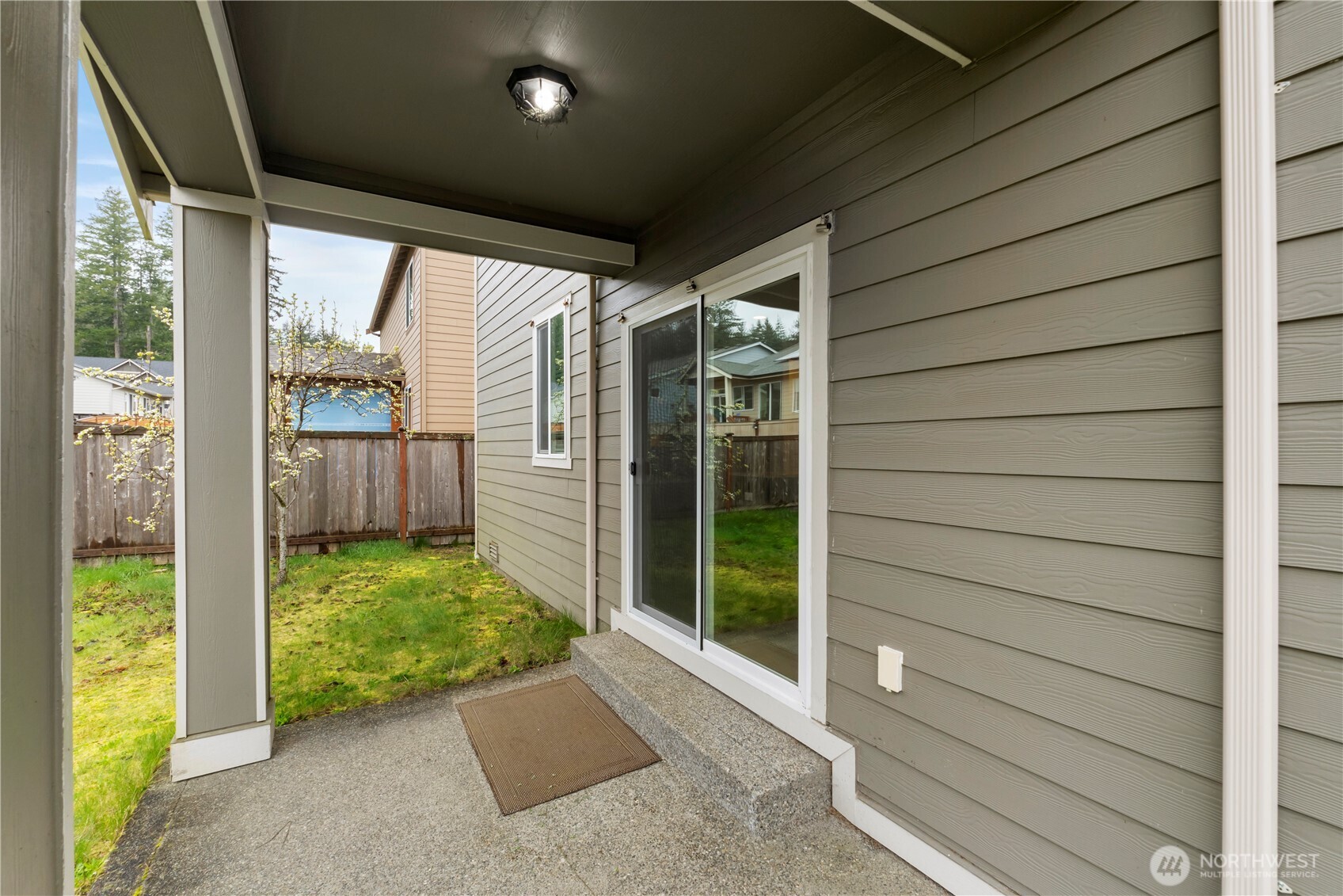 4414 Goldcrest Drive NW, Olympia, WA 98502-9018