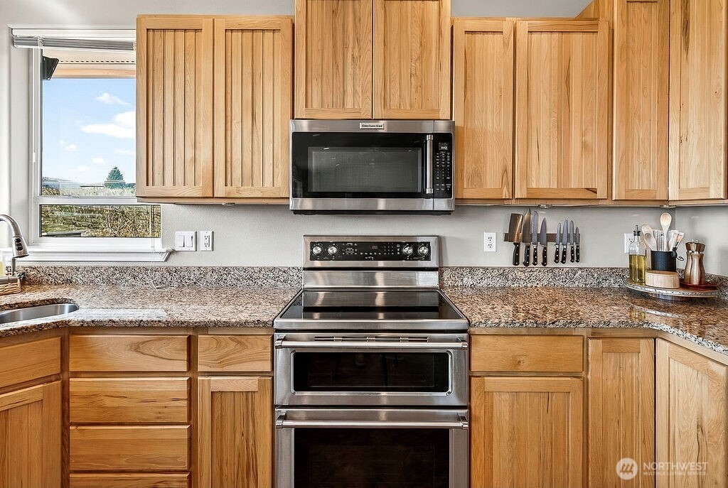 2350 10th Street NE, East Wenatchee, WA 98802