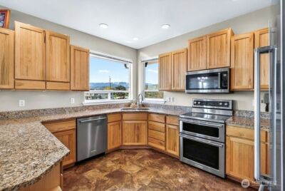 2350 10th Street NE, East Wenatchee, WA 98802 - Photo 17