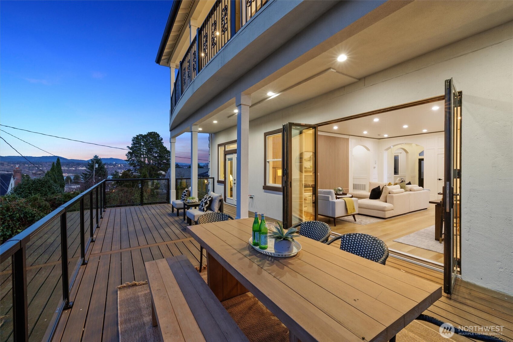 7908 S Lakeridge Drive , Seattle, WA 98178