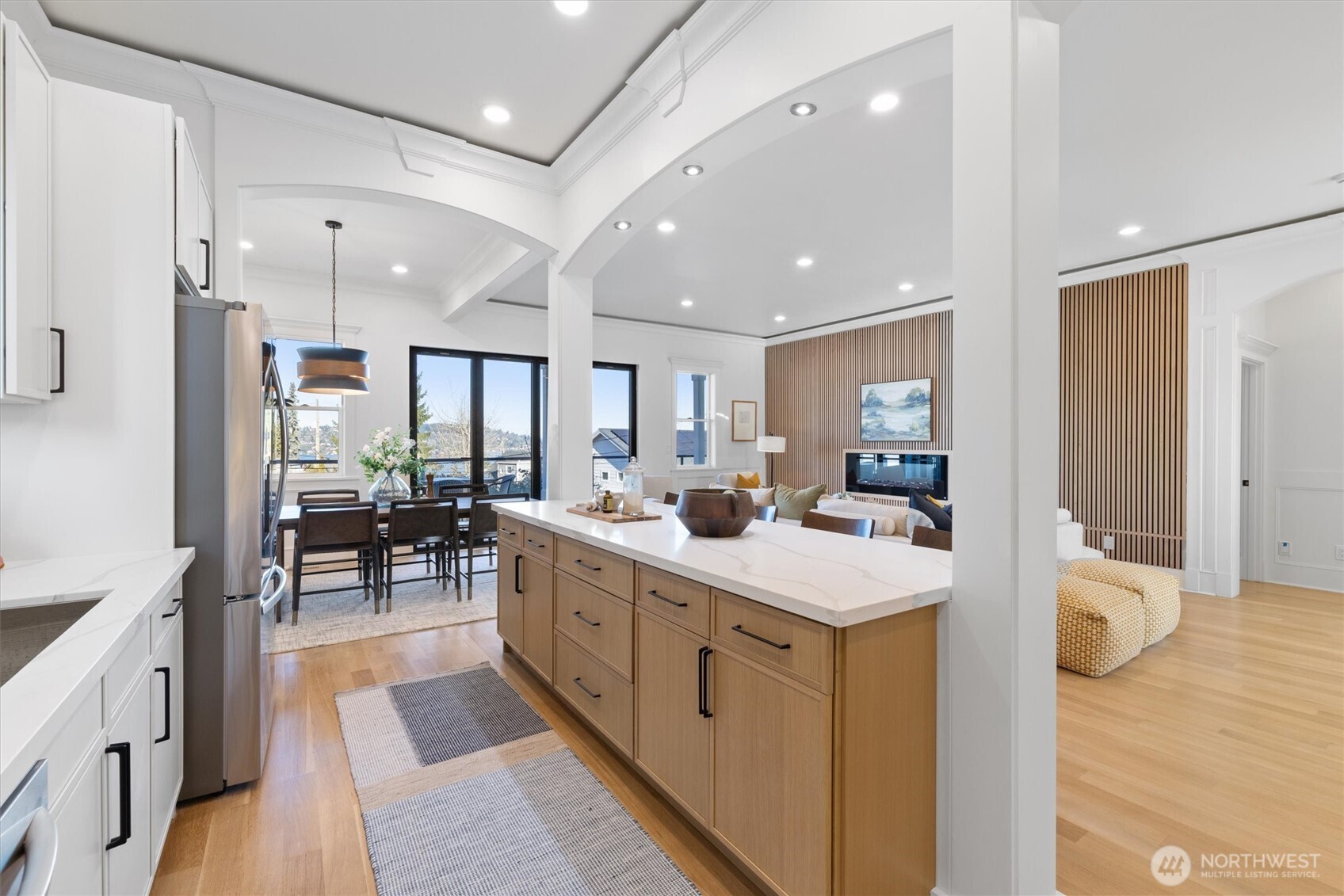 7908 S Lakeridge Drive , Seattle, WA 98178