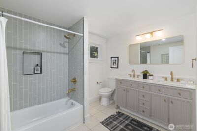 7908 S Lakeridge Drive , Seattle, WA 98178 - Photo 38