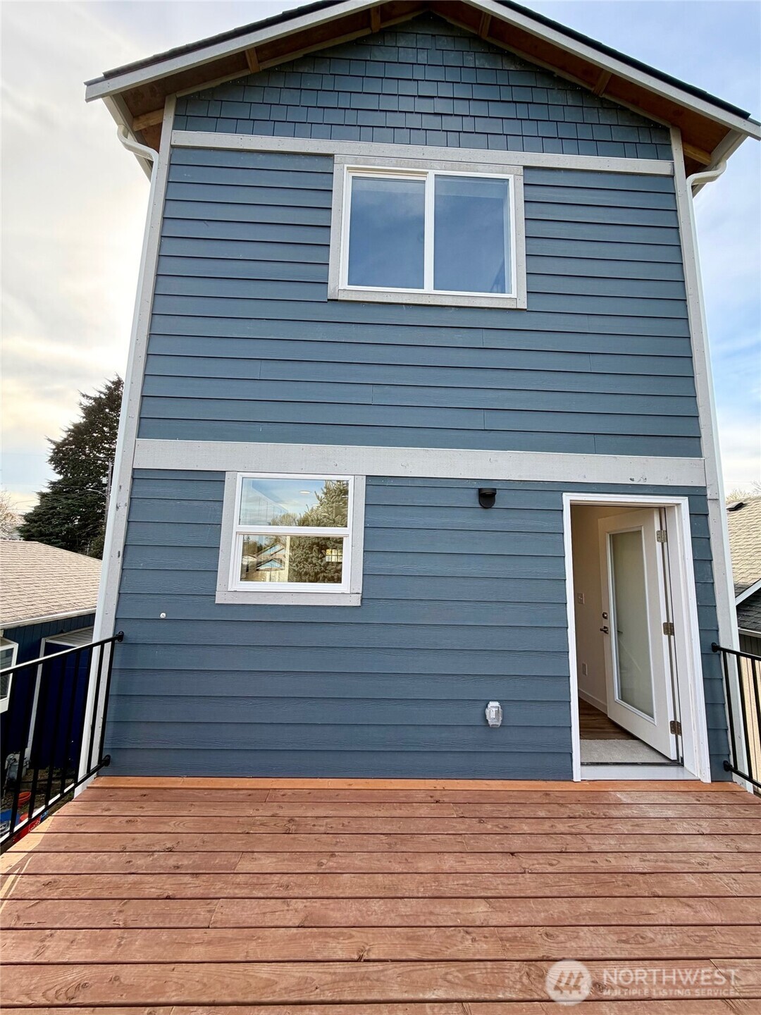 2523 58th Avenue NE, Tacoma, WA 98422