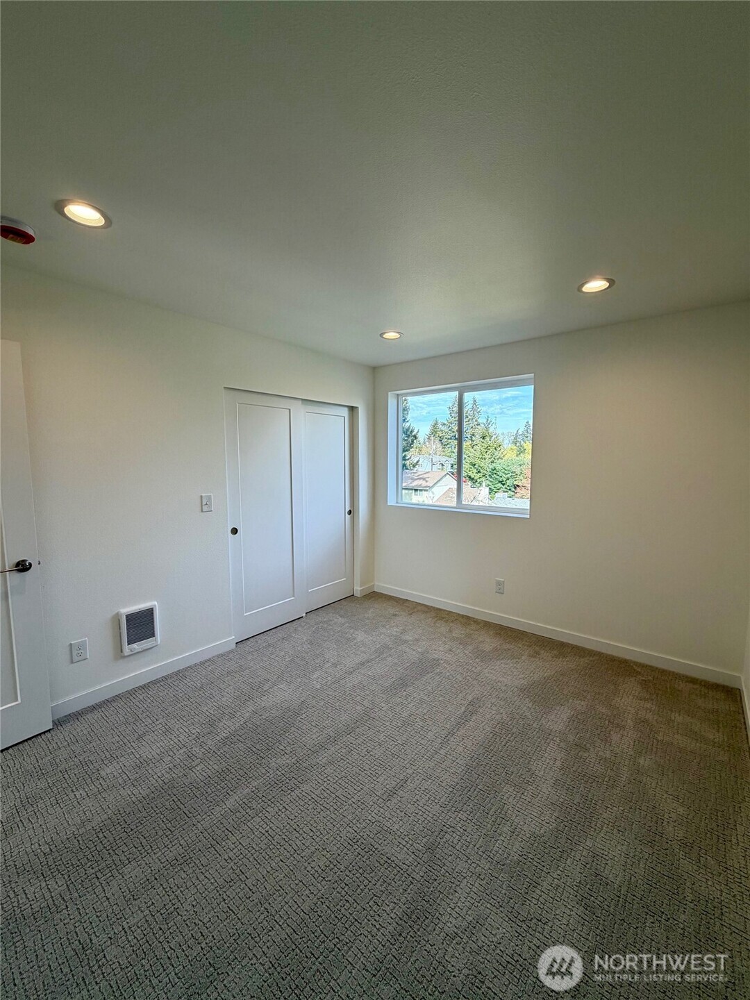 2523 58th Avenue NE, Tacoma, WA 98422