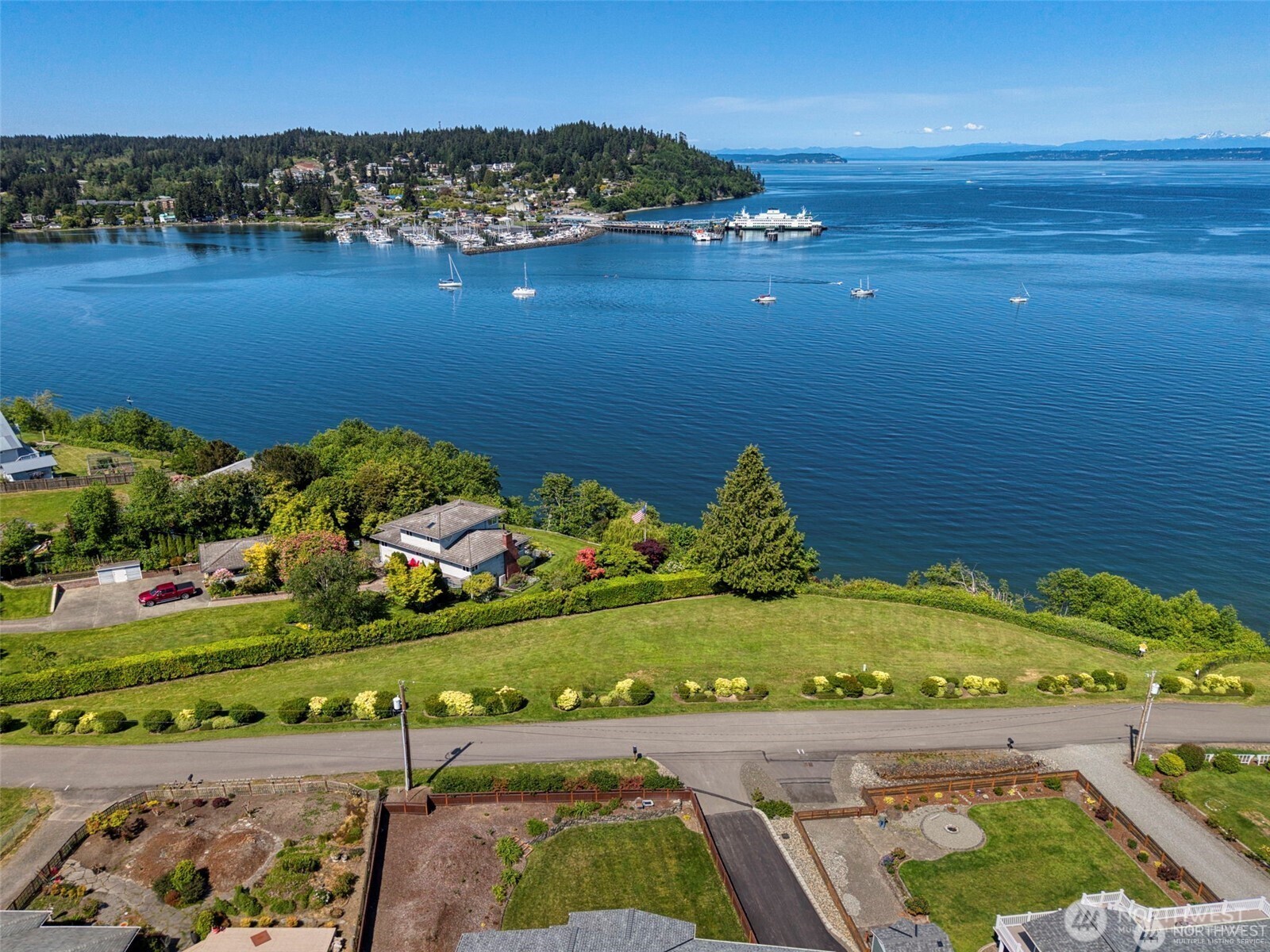 24115 Madura Drive NE, Kingston, WA 98346