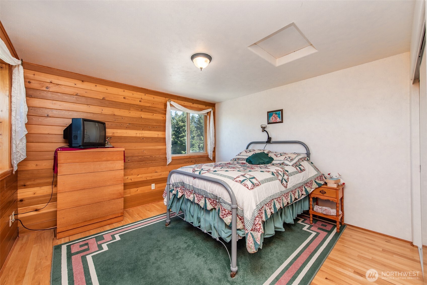 1688 Finn Hall Road , Port Angeles, WA 98362