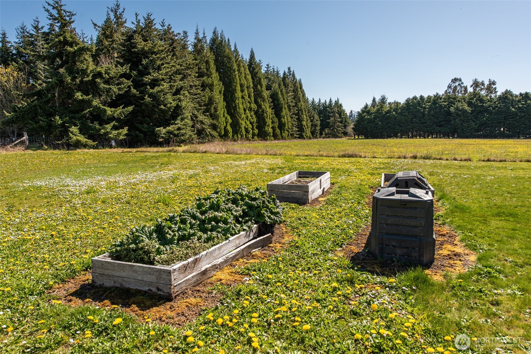 1688 Finn Hall Road , Port Angeles, WA 98362