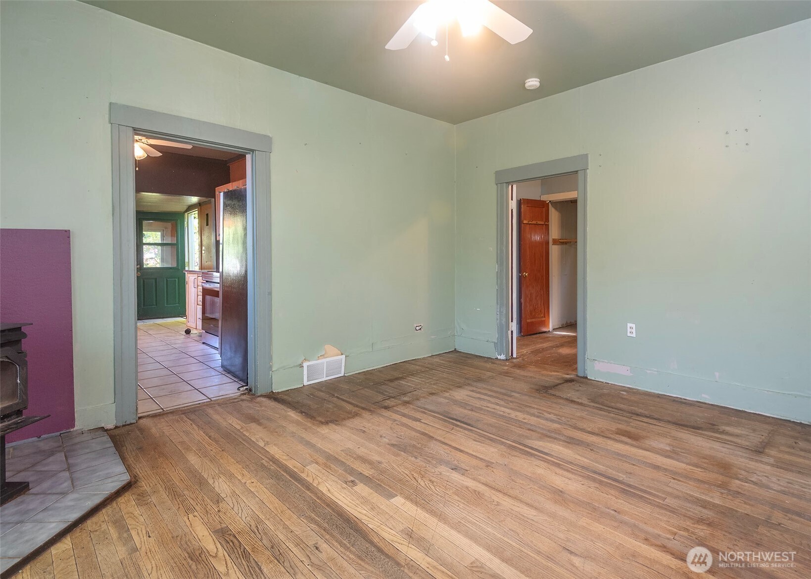 2214 N 60th Street , Seattle, WA 98103