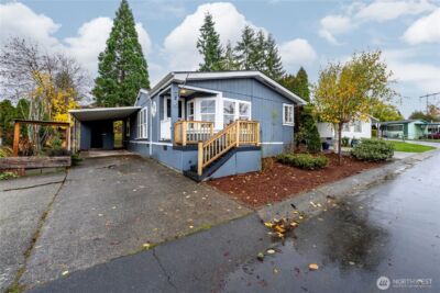 704 87th Avenue NE #2, Lake Stevens, WA 98258-2443