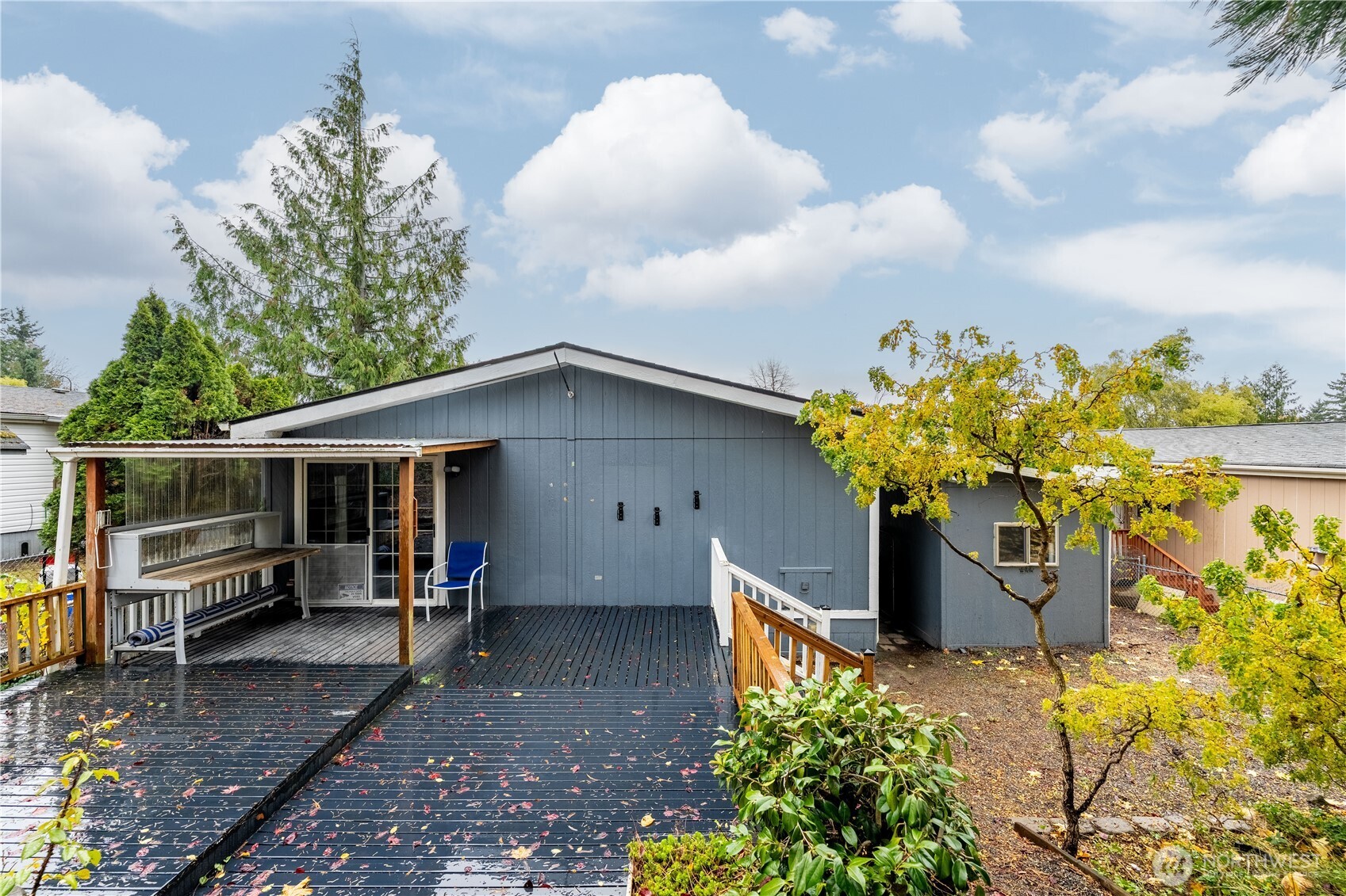 704 87th Avenue NE #2, Lake Stevens, WA 98258-2443