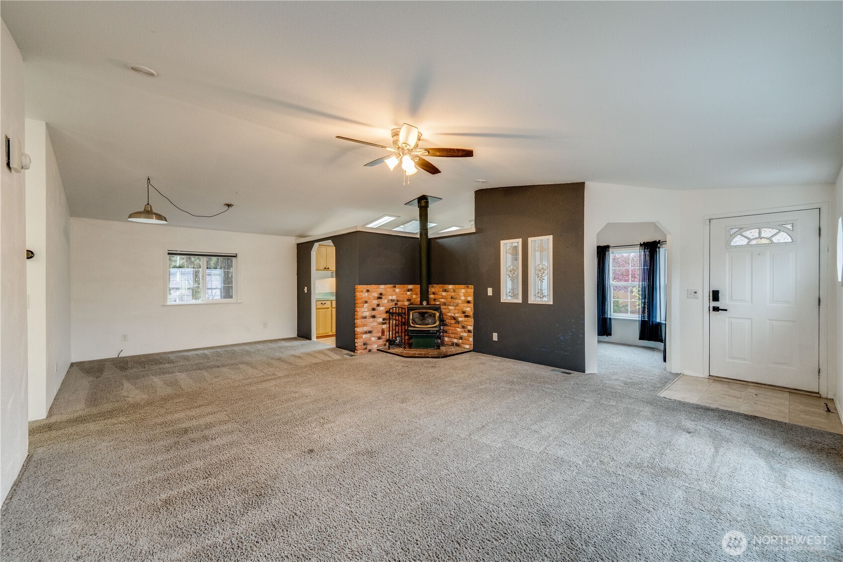 704 87th Avenue NE #2, Lake Stevens, WA 98258-2443