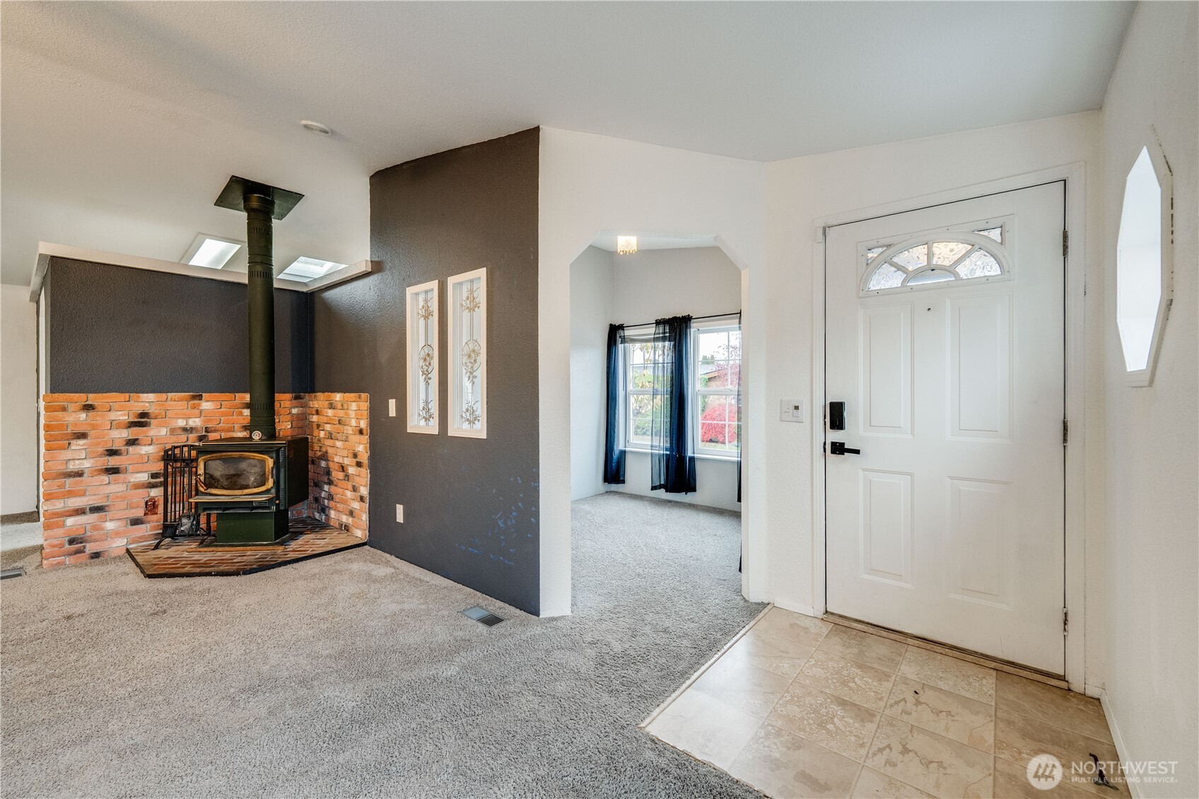 704 87th Avenue NE #2, Lake Stevens, WA 98258-2443