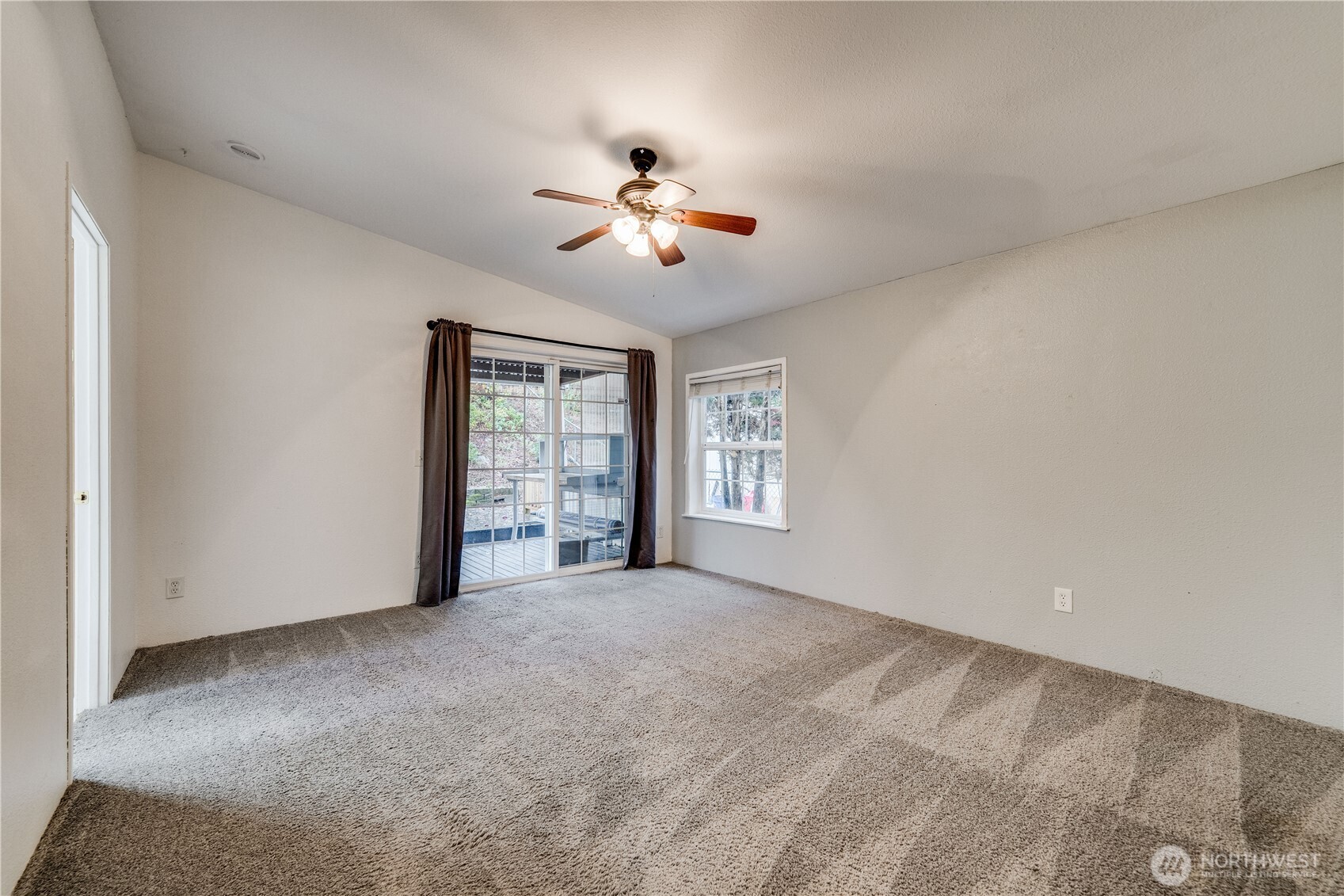 704 87th Avenue NE #2, Lake Stevens, WA 98258-2443