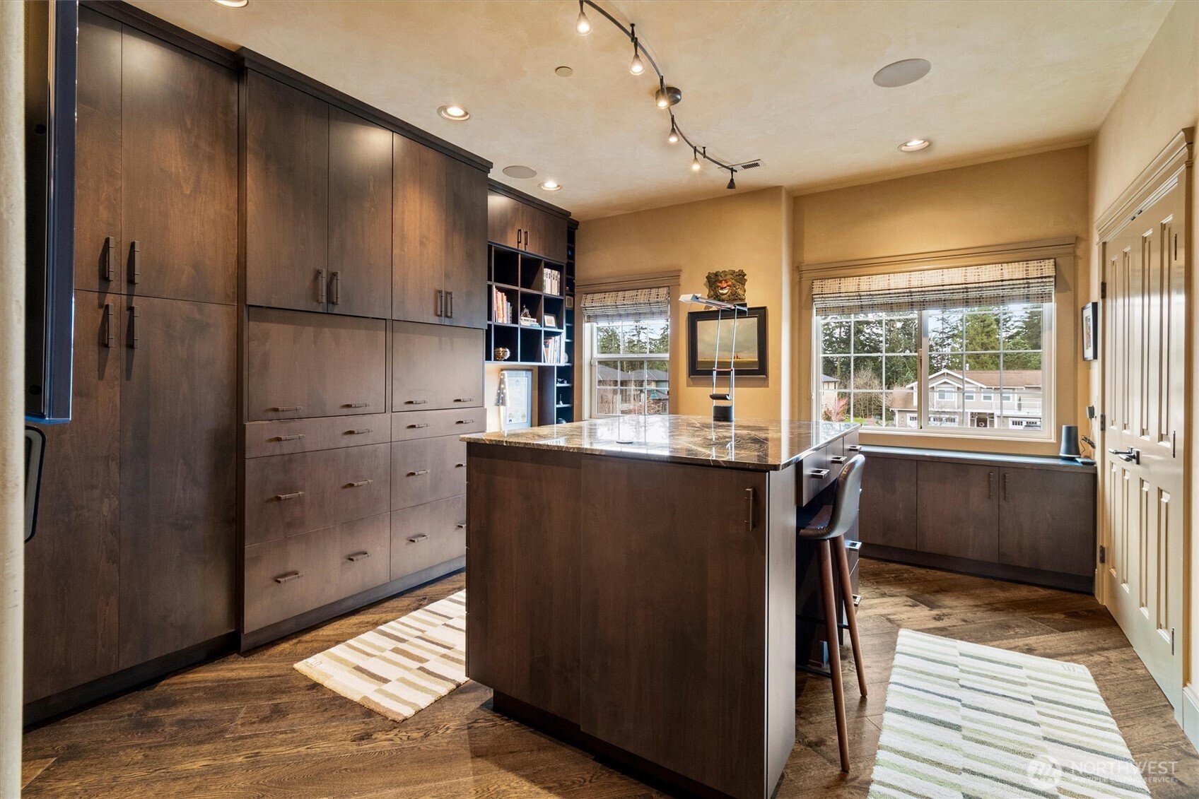 2305 Sundown Court , Anacortes, WA 98221