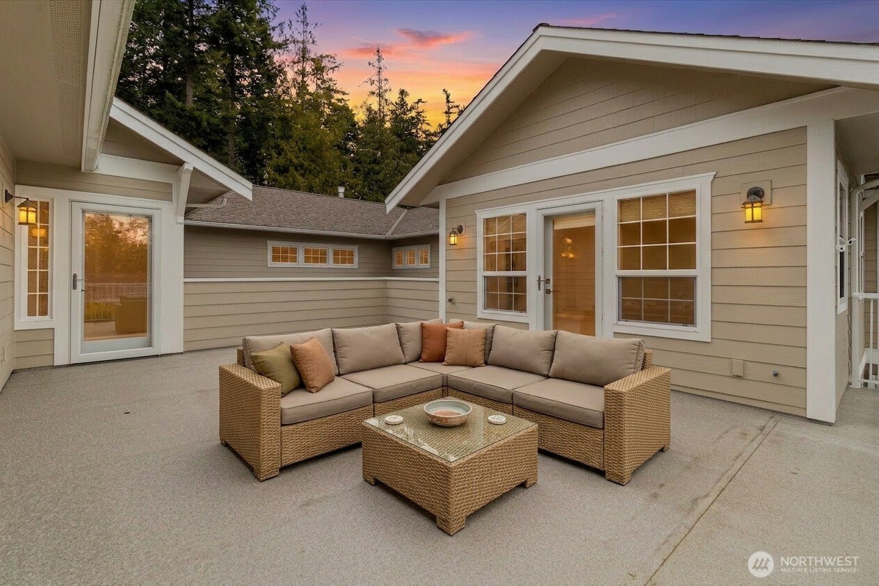 2305 Sundown Court , Anacortes, WA 98221