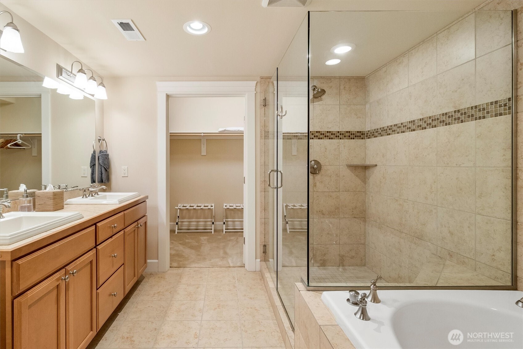 2307 Sundown Court , Anacortes, WA 98221