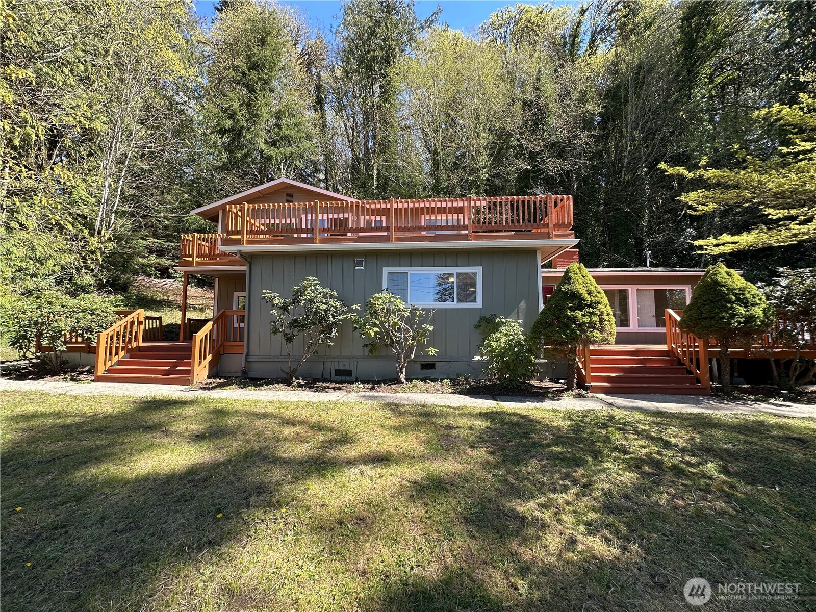 18630 E State Route 106 , Belfair, WA 98528