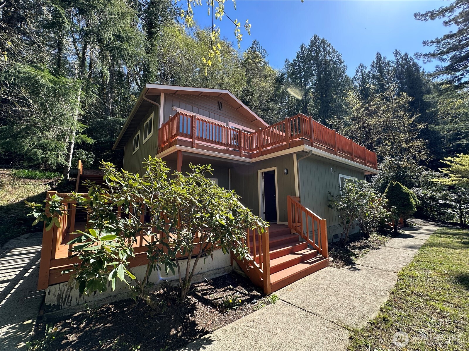 18630 E State Route 106 , Belfair, WA 98528