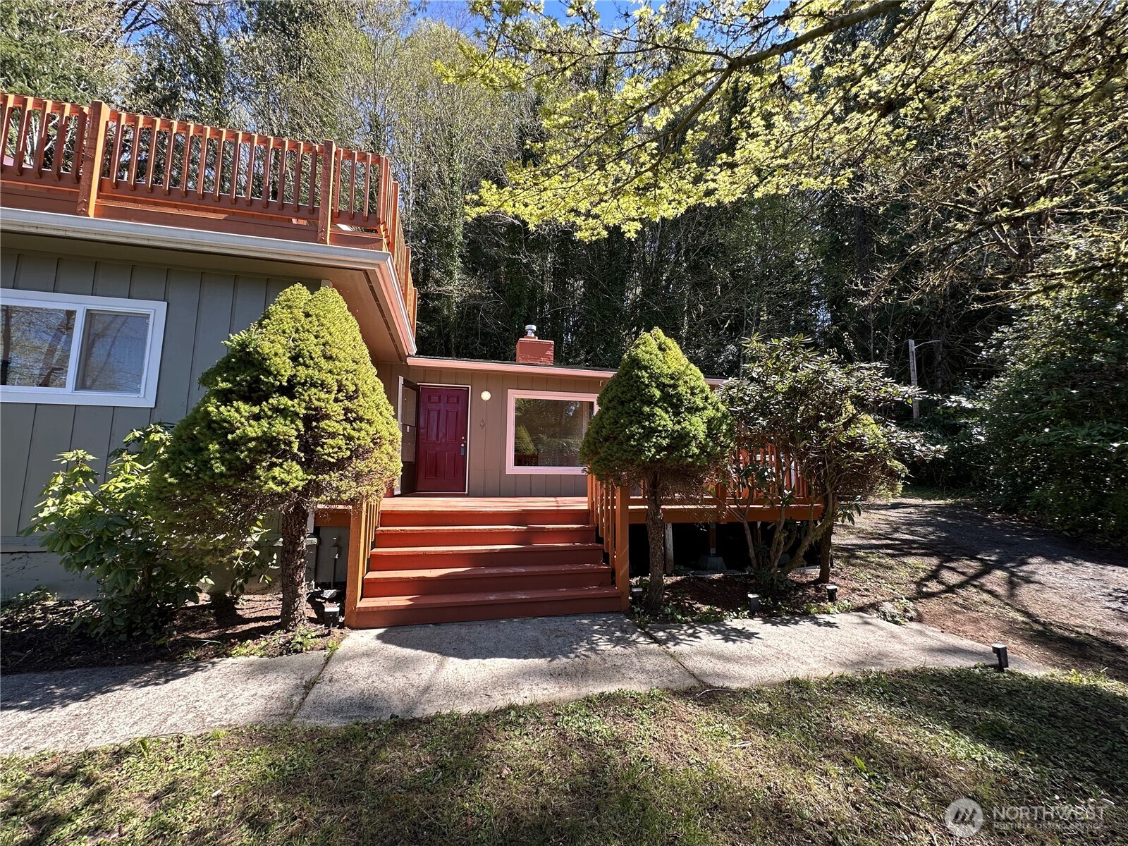 18630 E State Route 106 , Belfair, WA 98528