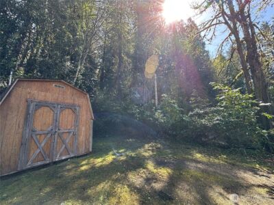 18630 E State Route 106 , Belfair, WA 98528 - Photo 24