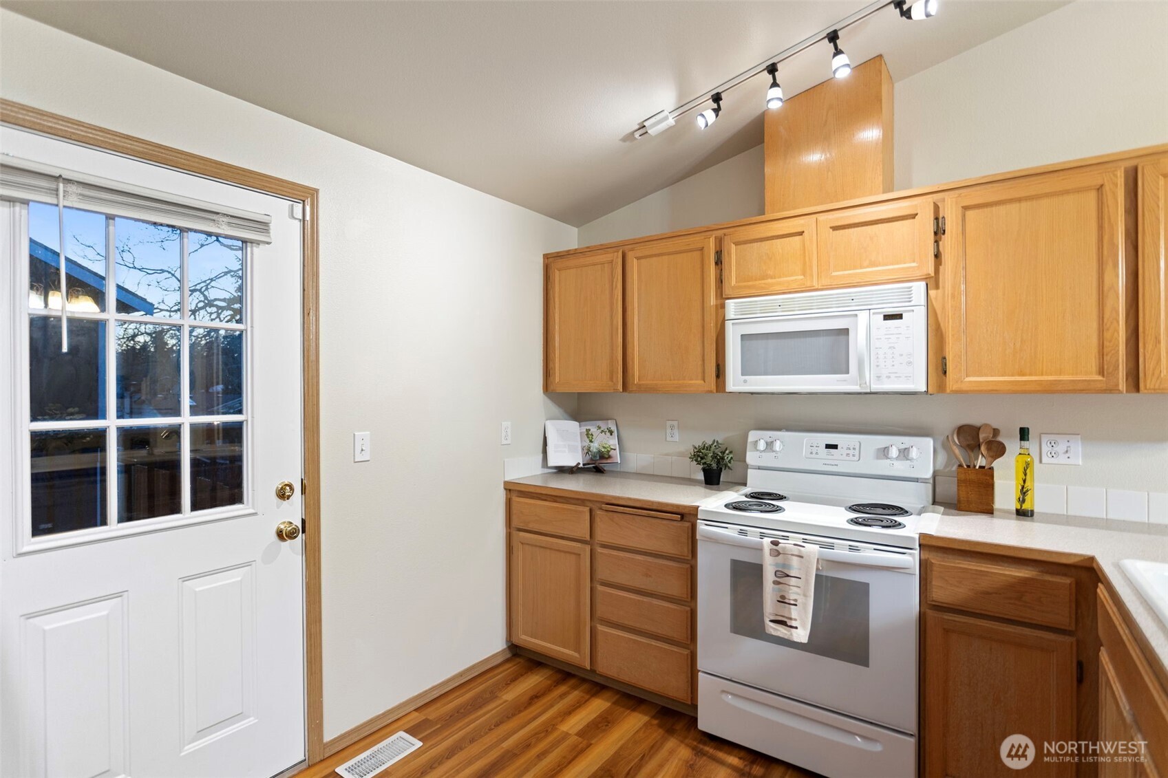 17512 17th Avenue E, Spanaway, WA 98387