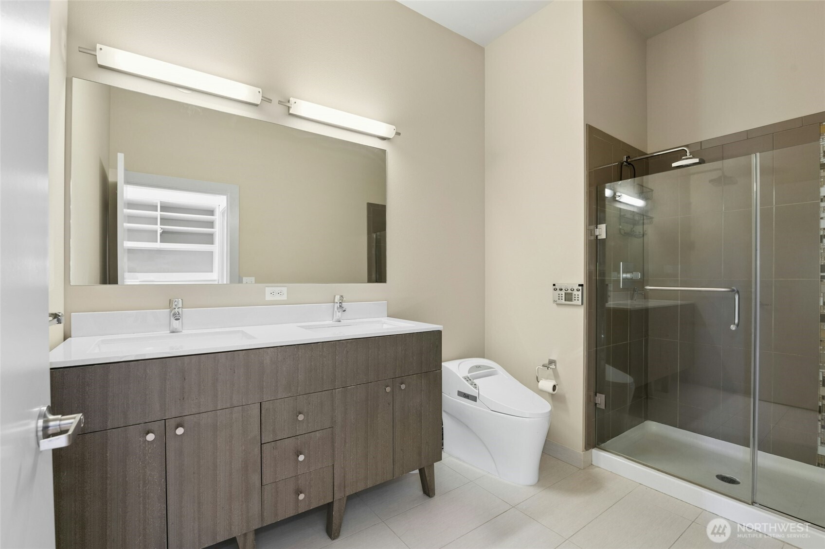 530 Broadway E #325, Seattle, WA 98102