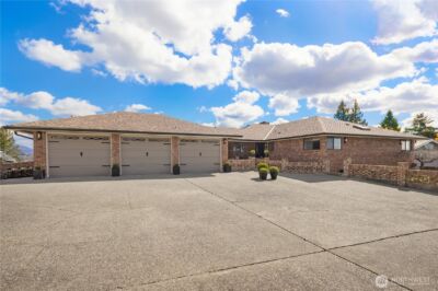 306 Seneca Place NW, Renton, WA 98057