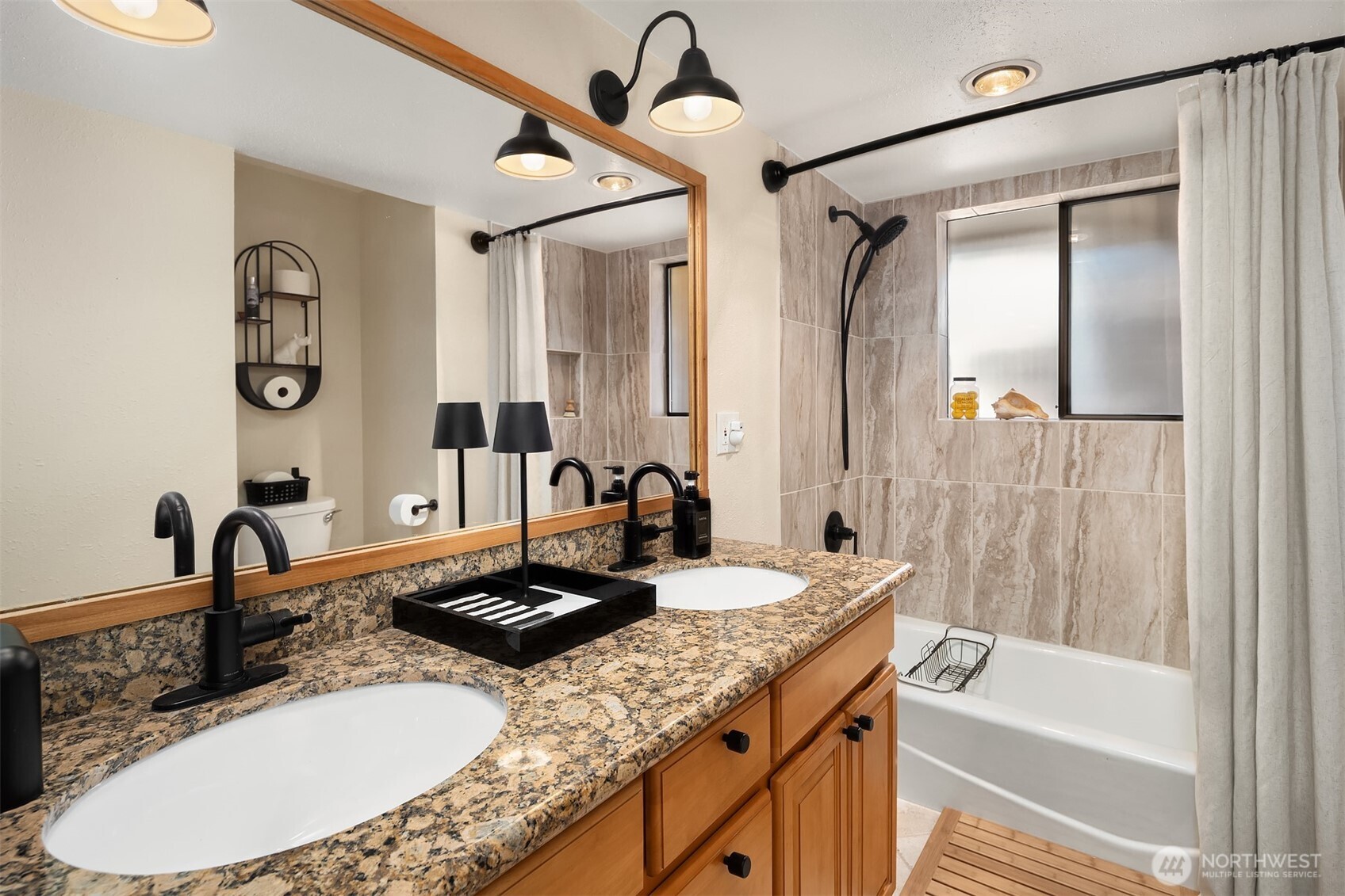 306 Seneca Place NW, Renton, WA 98057