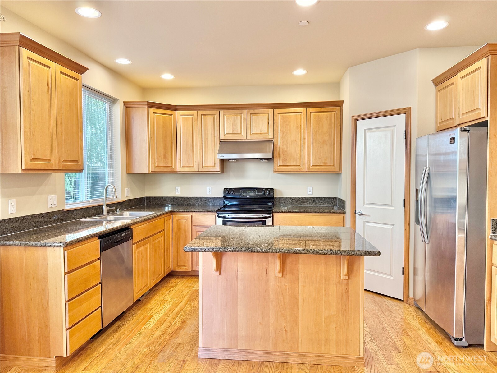 3727 134th Place SW, Lynnwood, WA 98087