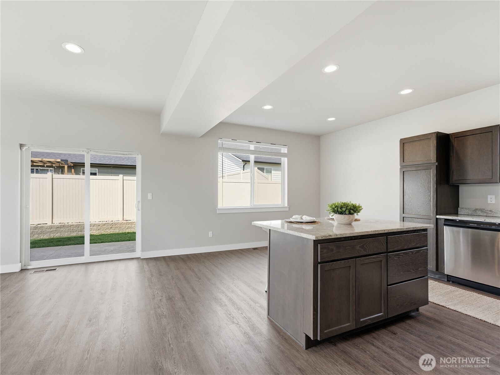 2263 S Melody Lane , East Wenatchee, WA 98802