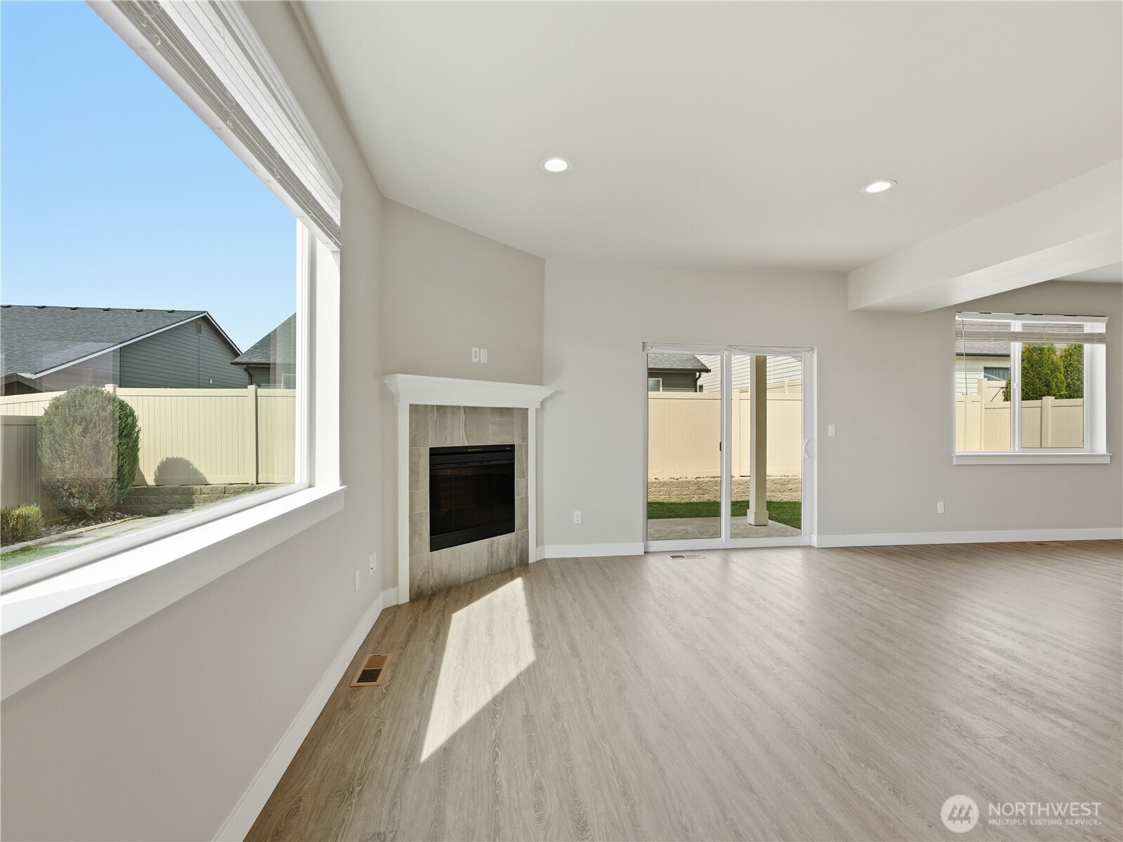 2263 S Melody Lane , East Wenatchee, WA 98802