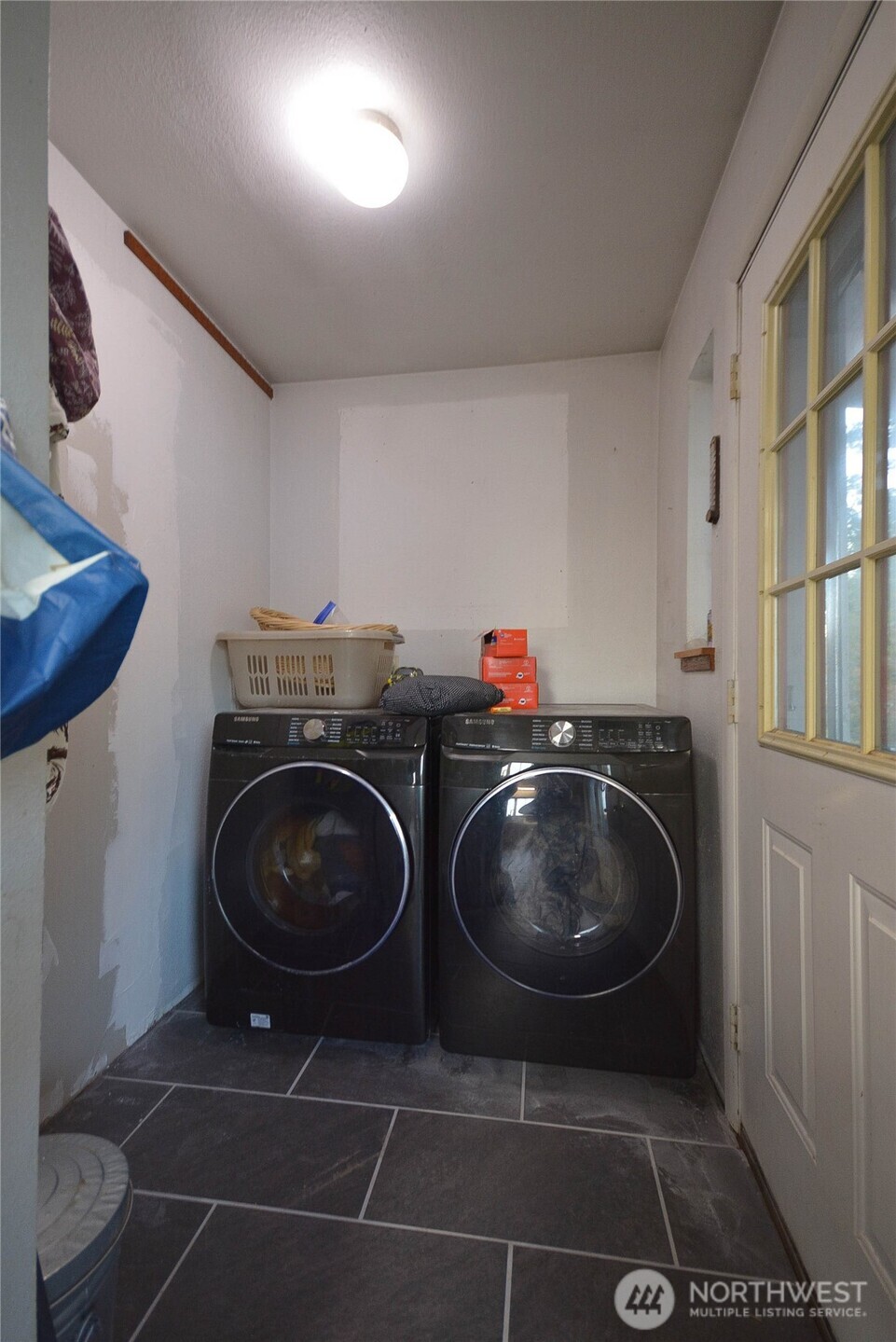 210 Brooklyn Road , Oakville, WA 98568-9715