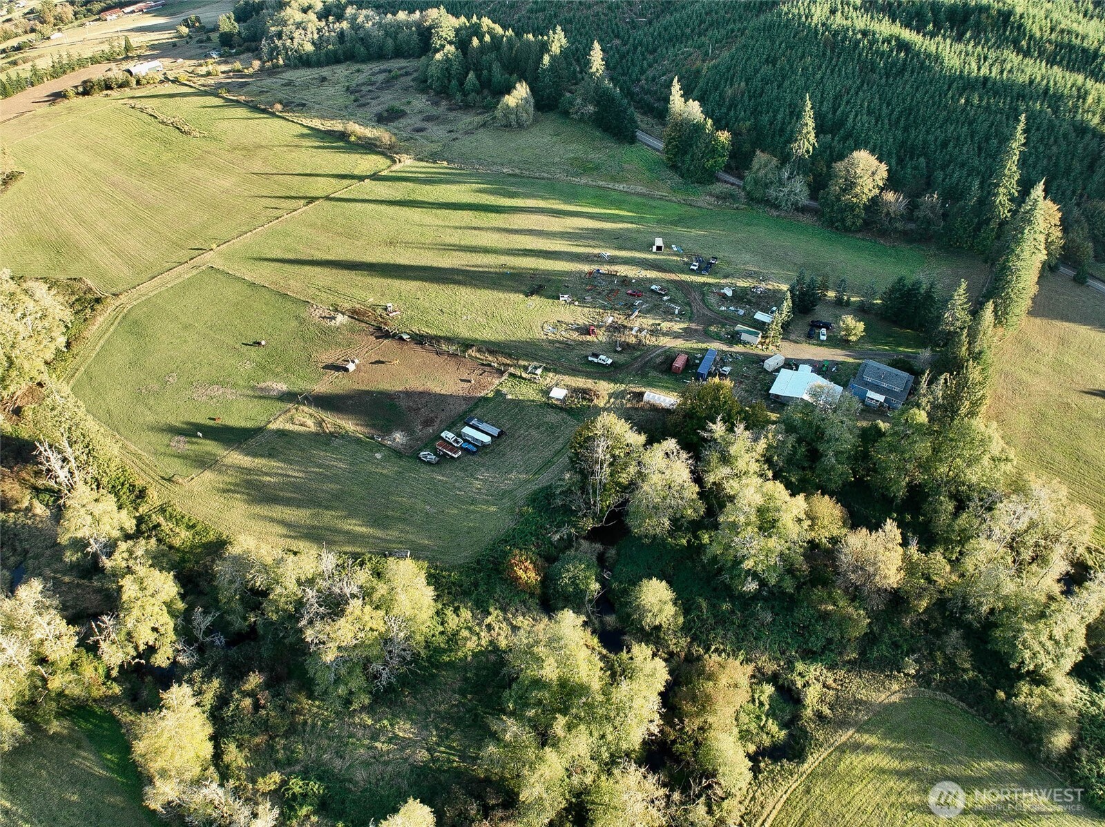 210 Brooklyn Road , Oakville, WA 98568-9715